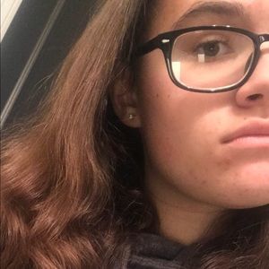 Meet your Posher, Olivia